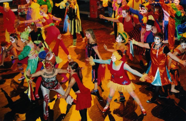 arrete-ton-cirque-2005-spectacle-cirque